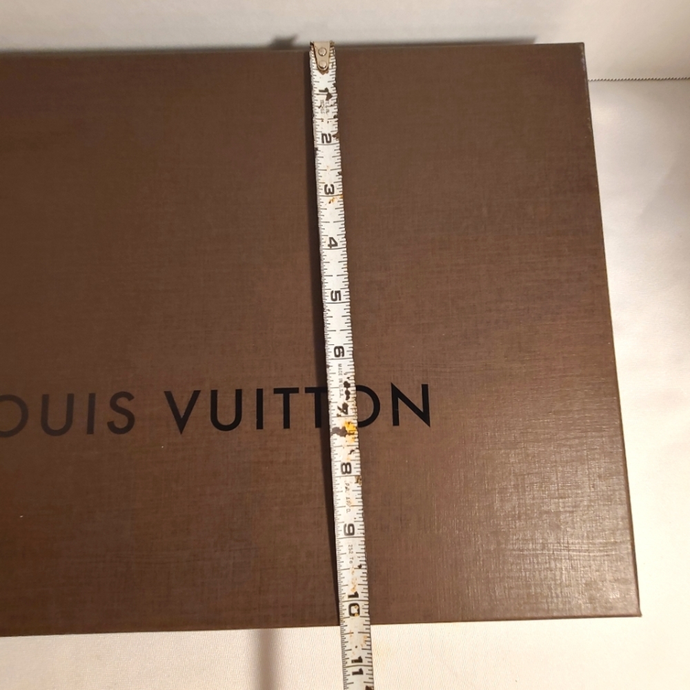 Louis Vuitton Large Gift Box - Picture 4 of 8
